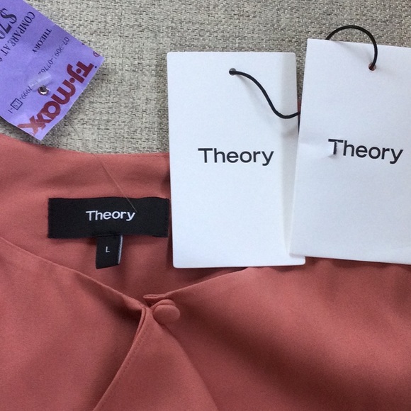 Theory Jastrid L parakeet smooth silk sleeveless top - Picture 2 of 5